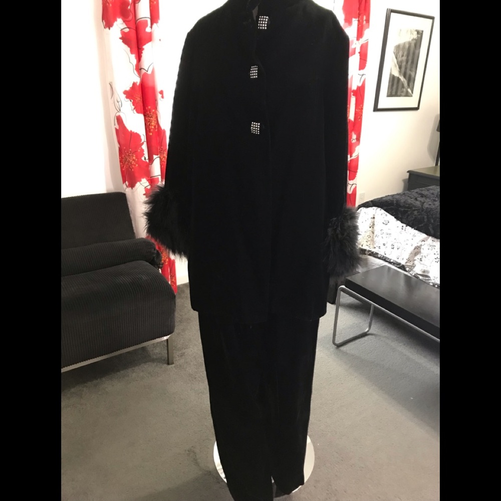 Vintage velvet pants suit with ostrich feathers